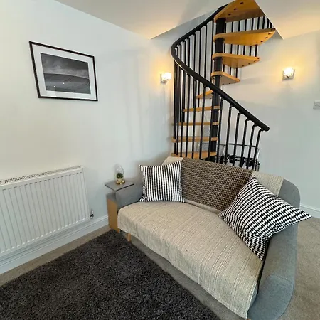 Of - The Spiral Staircase - 1 Bed * York