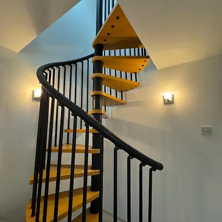 Apartamento Of - The Spiral Staircase - 1 Bed